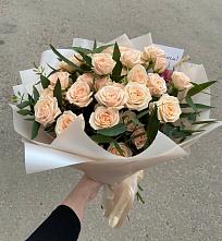 Букет Кремовые розы Латте в Железногорске