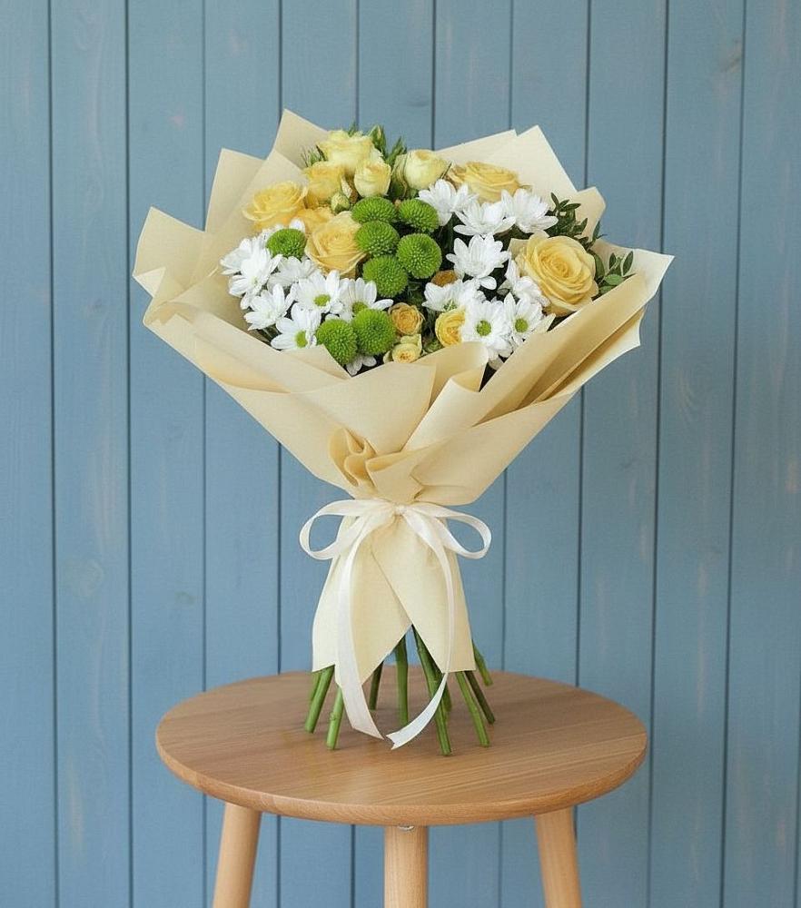 Букет цветов из: Хризантемы и Розы в Железногорске