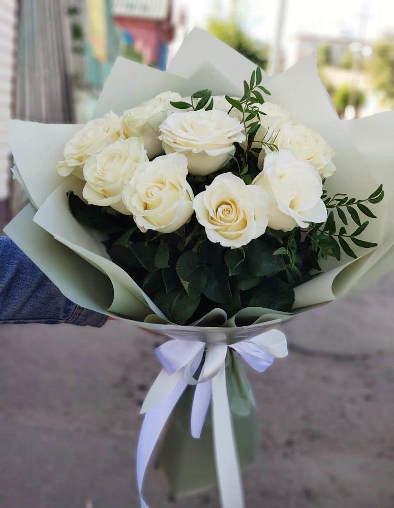 Букет Белые розы Проуд в Железногорске