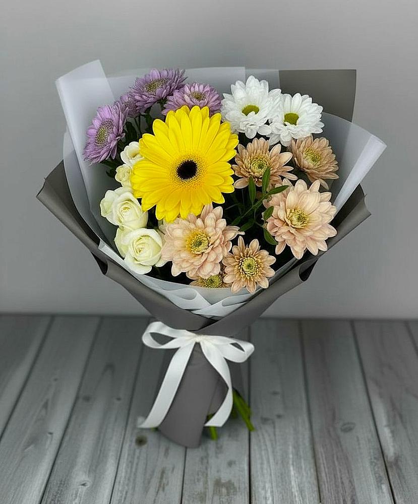 Букет цветов из: Розы, Герберы и Хризантемы в Железногорске