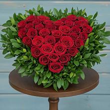 Цветочная композиция из Розы в виде сердца в Железногорске