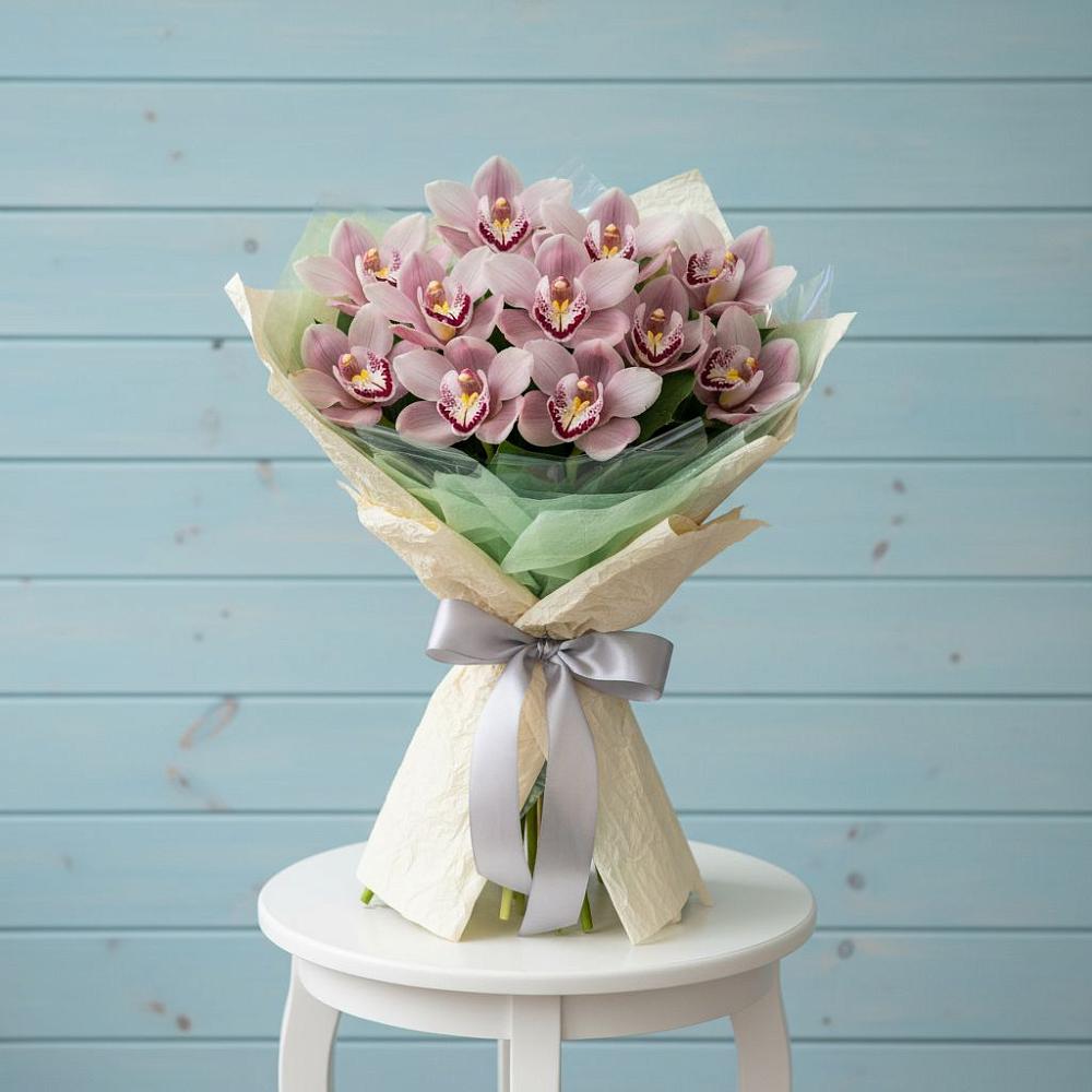 Букет цветов из: Орхидеи и Розы в Железногорске