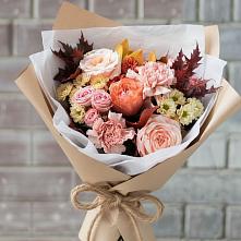 Букет цветов из:  Гвоздики, Хризантемы и Розы в Железногорске