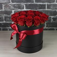 Цветочная композиция из Розы в шляпной коробке в Железногорске